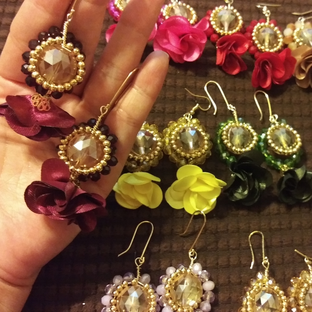 Cristal earings lot 24 pairs